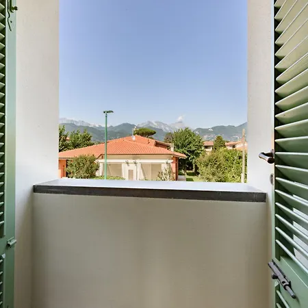 Golden Luxe - In Centro A Dei Marmi Con Parcheggio فيلة فورتي دي مارمي