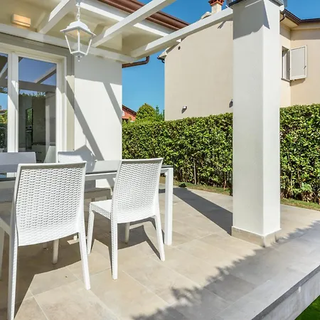 Villa Golden Luxe - In Centro A Dei Marmi Con Parcheggio Forte dei Marmi